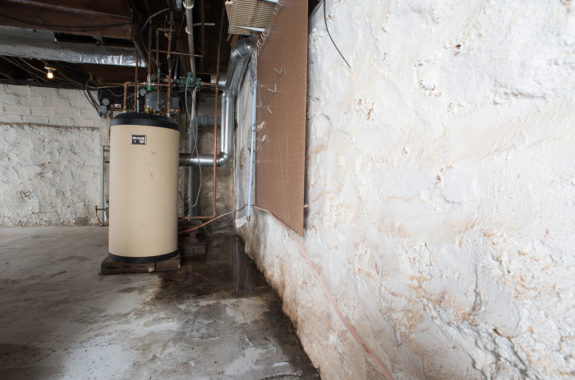 basement_waterproofing_set_15_before
